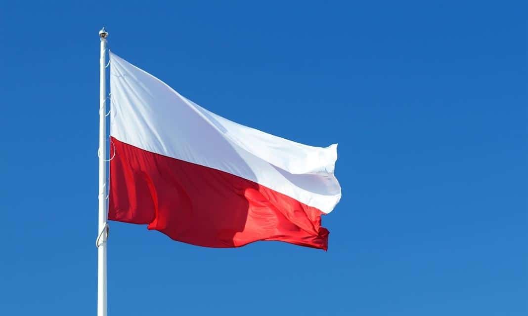 Zapraszamy na uczczenie Dnia Flagi Rzeczypospolitej Polskiej w sercu Karpacza!